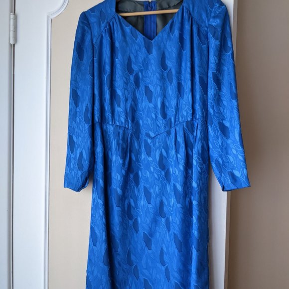 Beautiful ocean blue dress - Picture 2 of 4